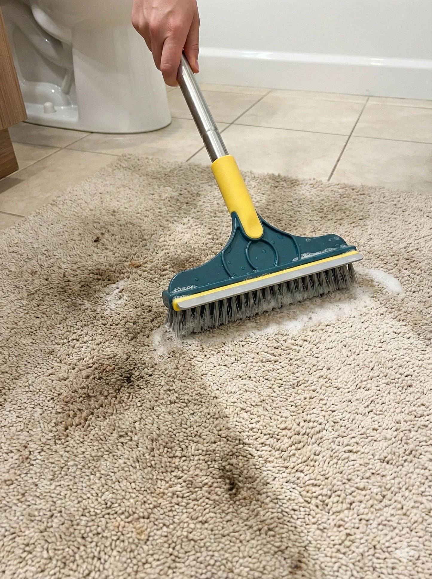 CleanEdge – 2-in-1 Scrubbing Brush | Corner Wiper | Flexible Head